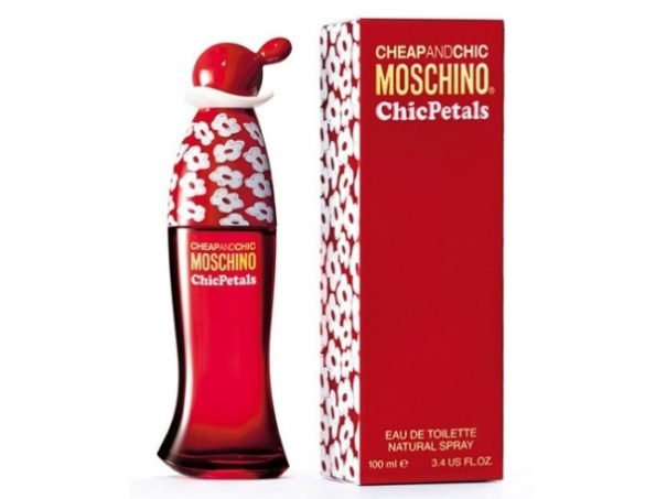 Moschino-Cheap-and-Chic-Chic-Petals-600x457